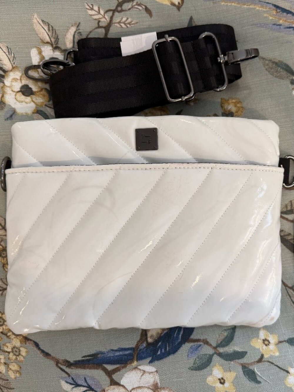 THINK ROLYN QUILTED CROSSBODY BAG